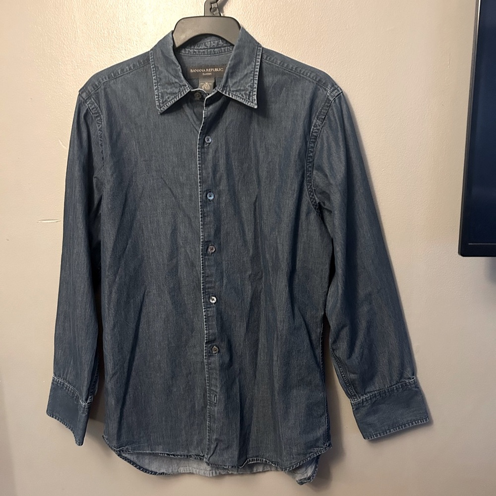 Banana Republic Denim Blue Button Down Shirt